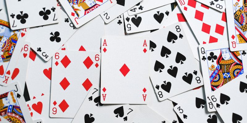 Tải game bài mang đến những lợi ích gì cho cược thủ?